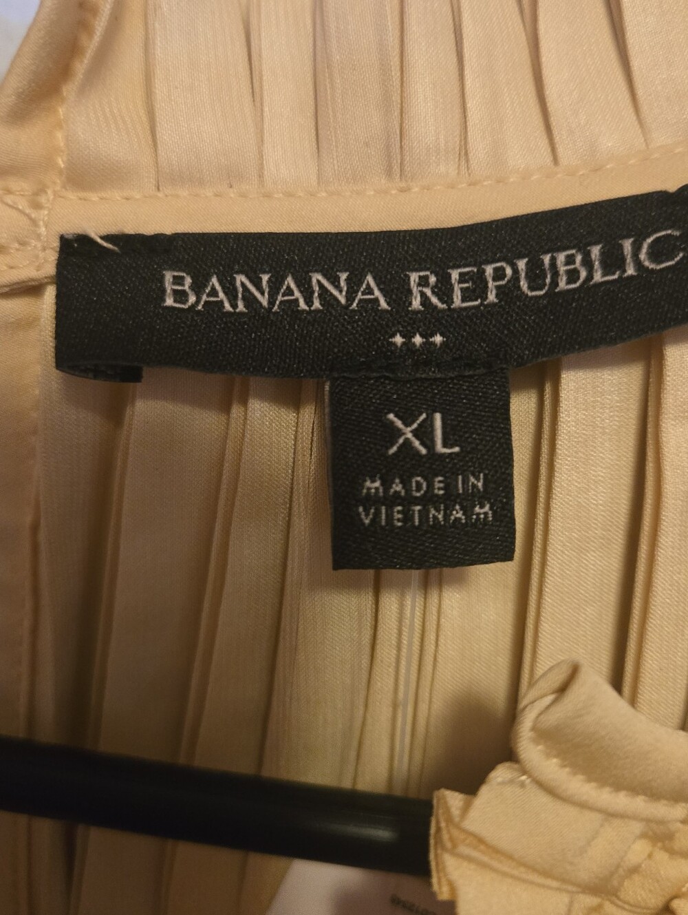 Banana Republic Pleated Maxi Dress — Light Beige - Picture 4 of 6